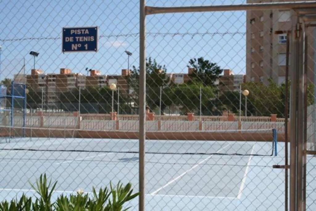 Las Lanzas Studio Apartment Playa Muchavista El Campello Eksteriør billede